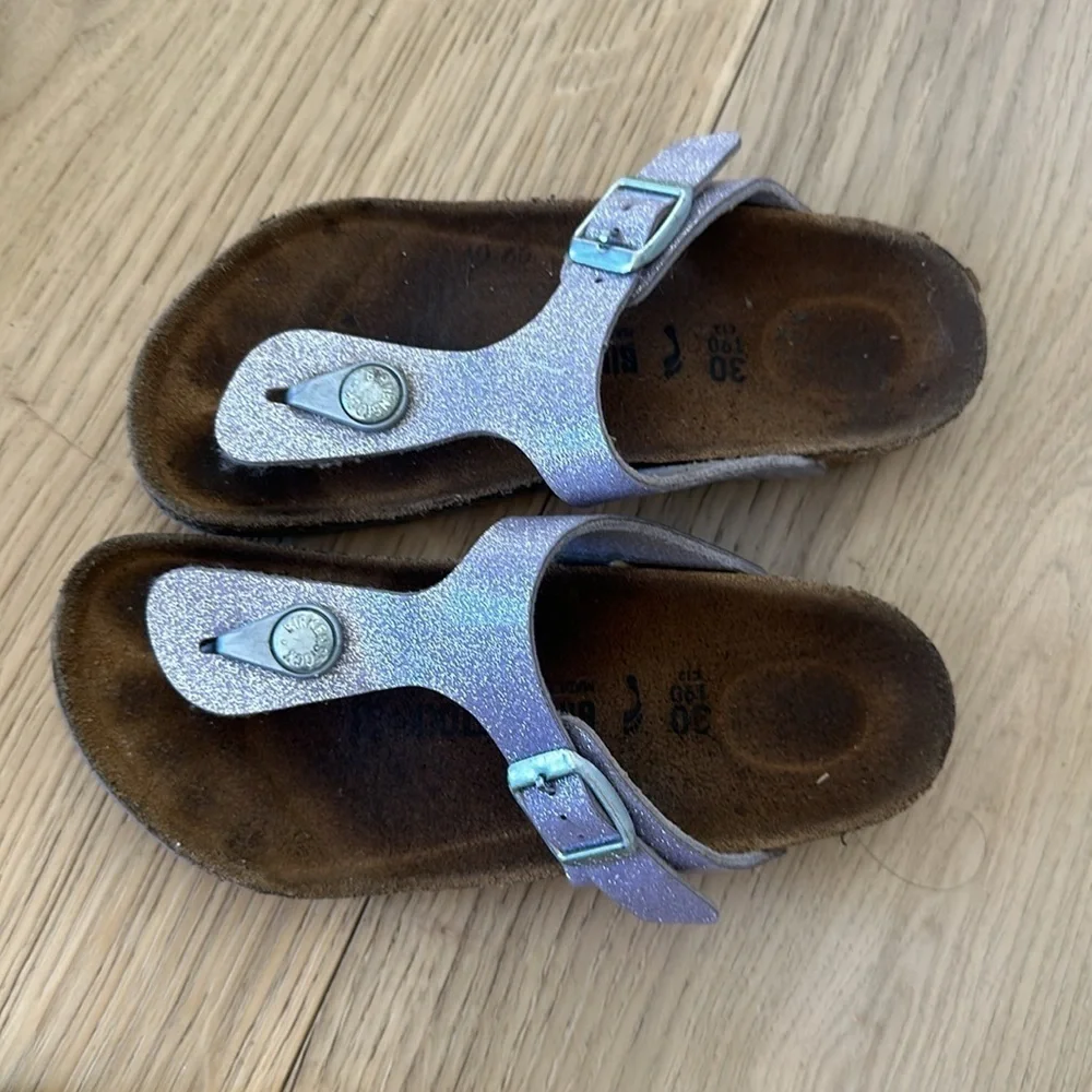 BIRKENSTOCK Gizeh Kids sandal Birko-Flor girls lavender shimmer size 30 c12